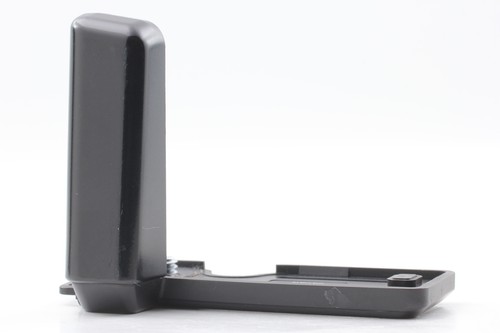 Near mint minolta cle grip - [near,